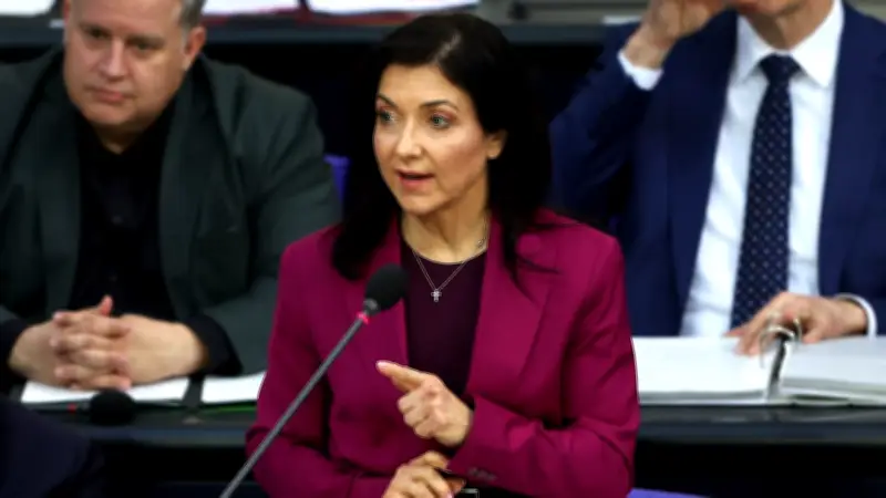 Koalition präsentiert Maßnahmenpaket gegen steigende Benzinpreise