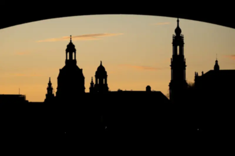 Kommunale Finanzkrise: Oberbürgermeister drängen Merz zu dringendem Entlastungsgespräch