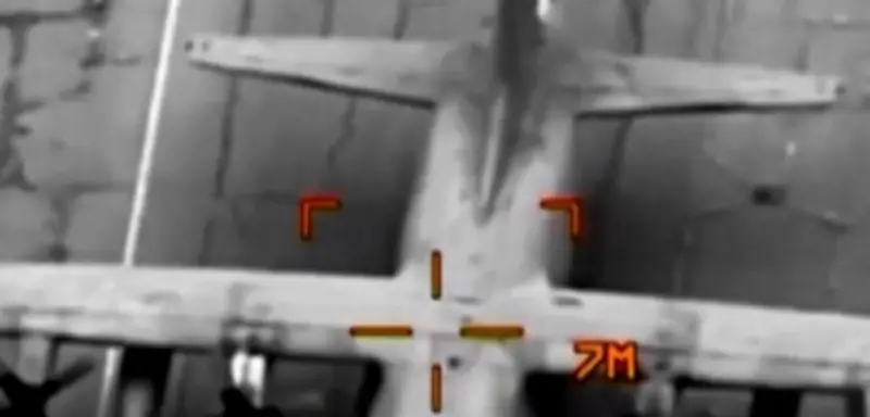 Konflikt am Golf: Iranische Luftwaffe getroffen, Öltanker in Flammen – Trump siegessicher