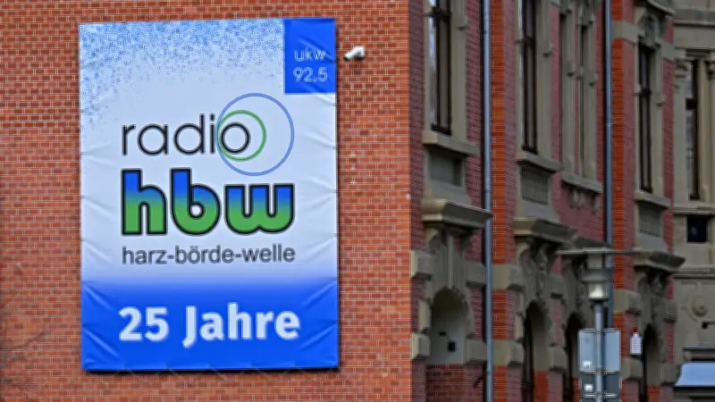 Konflikte beim Ascherslebener Bürgerradio hbw: Kritik an Vereinsführung und Sendeeinstellungen