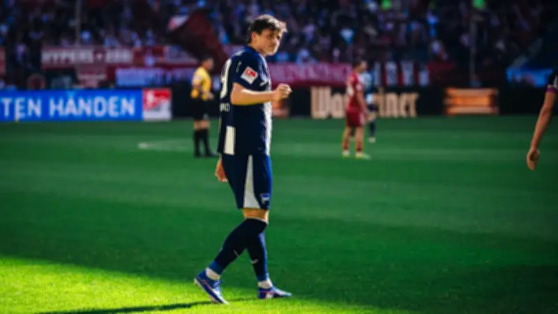 Kownacki: „Ich fühle es, das ist meine Zeit“ – Hertha-Stürmer peilt 21 Punkte an