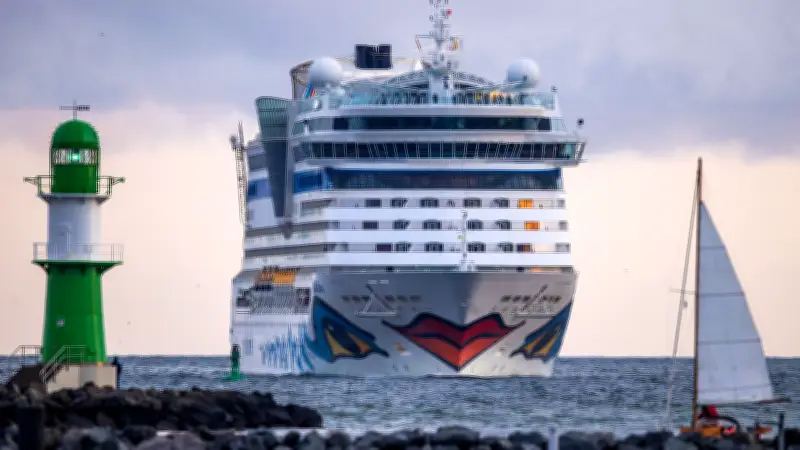 Kreuzfahrtsaison in Warnemünde startet mit 34 Schiffen und drei Neulingen