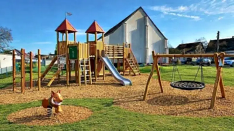 Krina sammelt Spenden für Spielplatz-Eigenanteil: 15.000 Euro bis zum Kindertag nötig