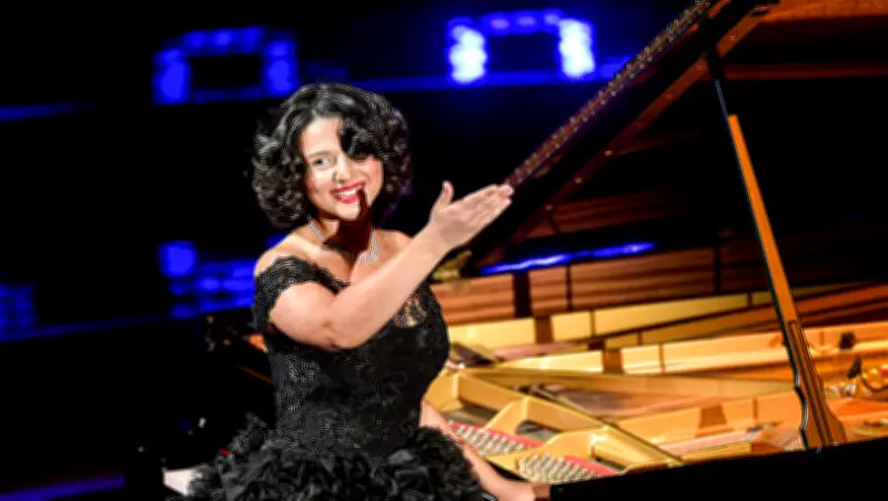 Kritik an Khatia Buniatishvilis Brahms-Interpretation in der Isarphilharmonie