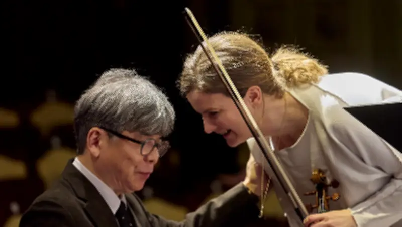 Kritik Charmebefreit: MKO mit Eberle und Onofri im Prinzregententheater