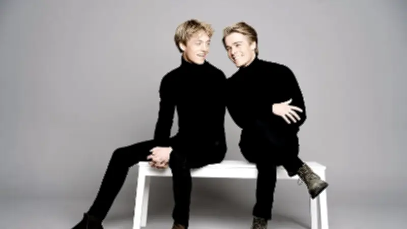 Kritik: Zwei Klaviere und zwei Schlagzeuge – Warum diese Rechnung am Residenztheater aufging