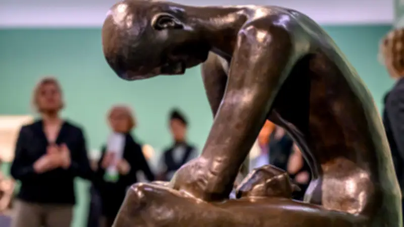 Kunstmuseum Moritzburg zeigt Lehmbruck: Ausstellung „O Mensch!“ thematisiert menschliche Verletzlichkeit