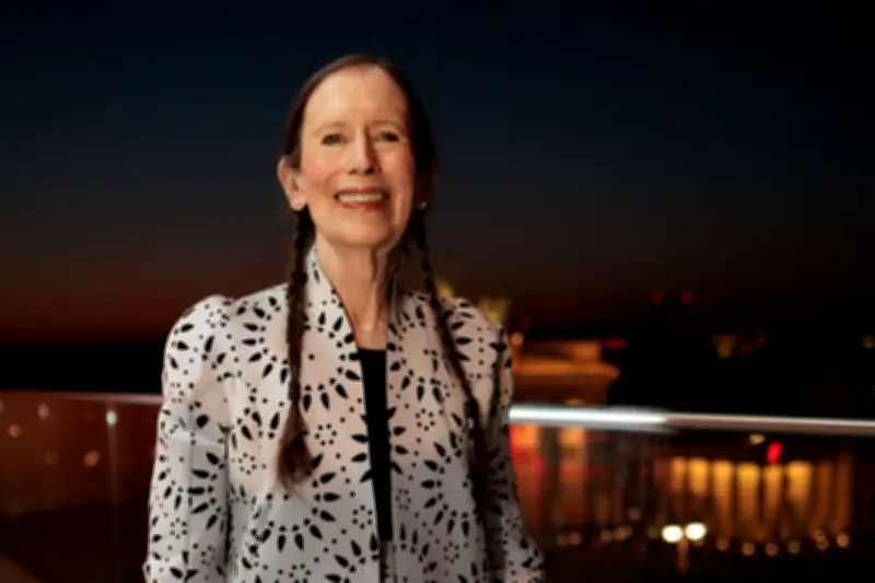 Kunstpreis Berlin: Meredith Monk geehrt, Akademie kritisiert Kürzungen bei Preisgeldern