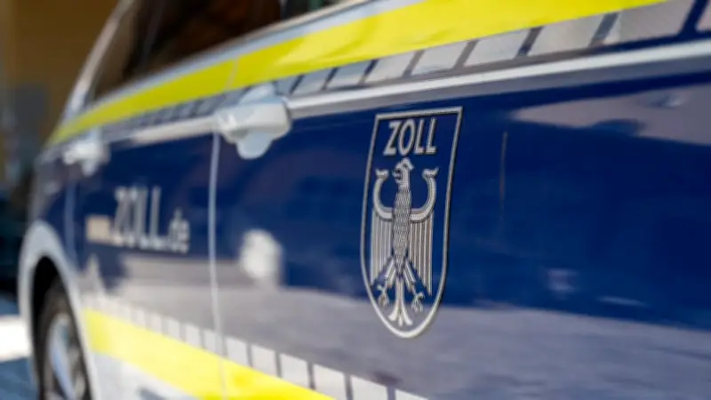 Kurioser Schmuggel-Fall: 350 Kilo ungekühltes Speiseeis an A30 beschlagnahmt