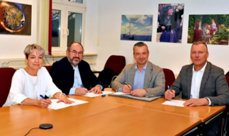 Landkreis Anhalt-Bitterfeld unterzeichnet Gigabit-Vereinbarung für flächendeckendes Internet bis 2030