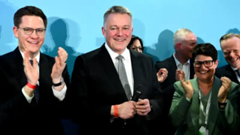 Landtagswahl in Rheinland-Pfalz: CDU feiert Comeback nach historischer Wahlbeteiligung
