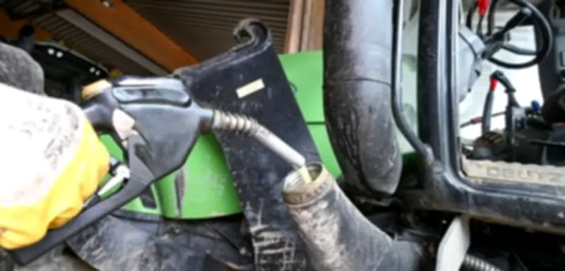 Landwirte und Logistiker fordern Entlastung bei Dieselpreisen - Politik plant Tankstellenregeln