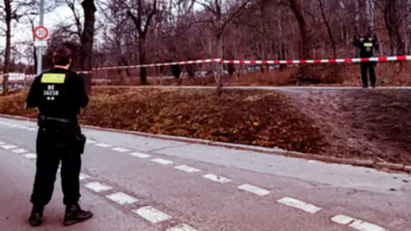 Lebensgefährlicher Angriff: Mann in Berliner Volkspark niedergeschossen