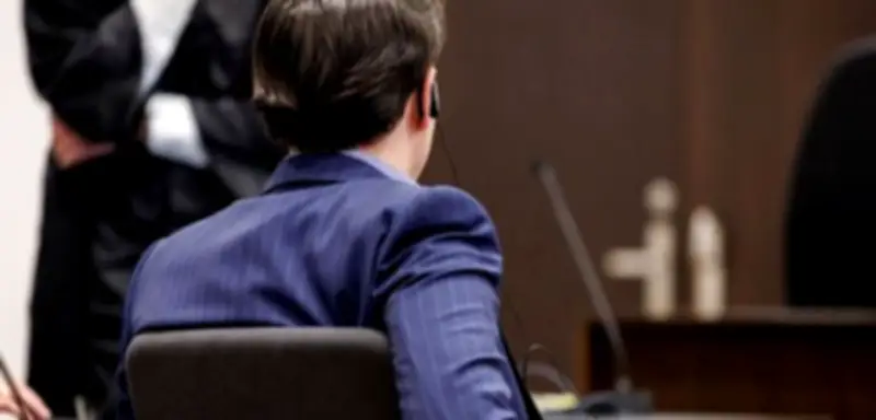 Lebenslange Haft nach tödlichen Schüssen auf Hochzeitsfeier in Fürth – Mord aus verletzter Ehre