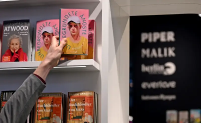 Leipziger Buchmesse startet mit Protesten und literarischen Höhepunkten für Besucher