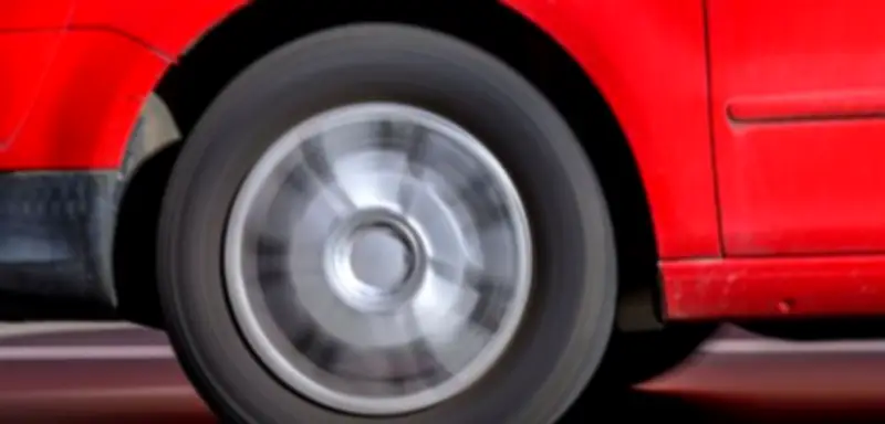 Leipziger Studie: Reifenabrieb ist Hauptquelle für Plastikpartikel in der Stadtluft