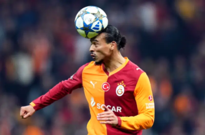 Leroy Sané: Vorlagengeber und Platzverweis im hitzigen Istanbuler Derby