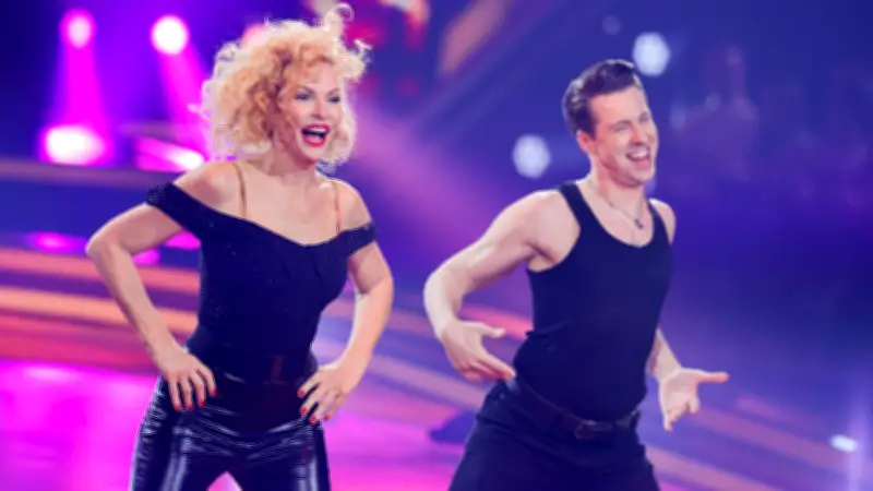 Let's Dance: Sonya Kraus fliegt überraschend raus - Jury kritisiert Anna-Carina Woitschack hart