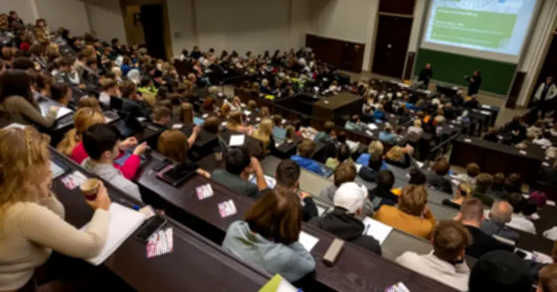 LMU München: So hoch sind die Gehälter für Professoren und Mitarbeiter wirklich