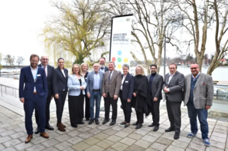 Länder fordern Übergewinnsteuer bei Spritpreisen - Bundestag stimmt über Maßnahmen ab