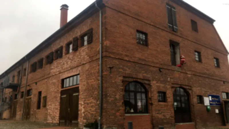 Loriot-Leseabend im Woggersiner Speicher: Ex-Oberbürgermeister Silvio Witt liest