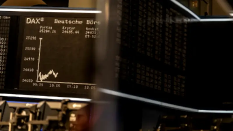 Ölpreis-Schock durch Iran-Krieg: Dax stürzt ab, Anleger in Sorge