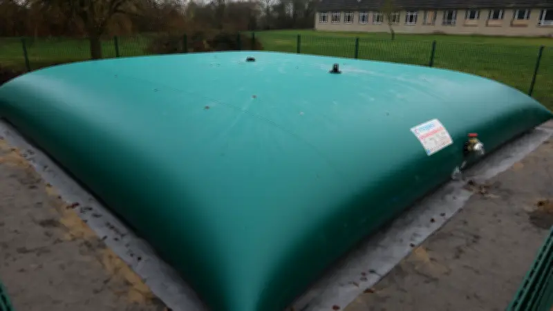 Löschwasser-Krise in Mecklenburg: Gemeinden kämpfen mit sinkenden Wasserständen