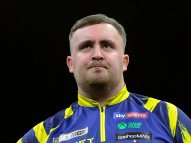Luke Littler triumphiert in Berlin: Die besondere Hassliebe des Darts-Weltmeisters zu Deutschland