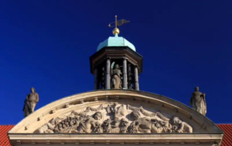 Magdeburger Rathaus-Glockenspiel kehrt nach aufwändiger Sanierung zurück