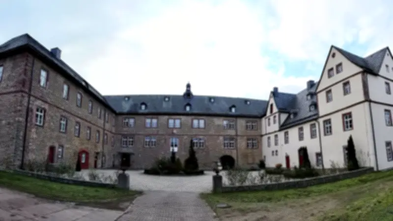 Magische Momente im Schloss Wallhausen: Zaubershows für die ganze Familie