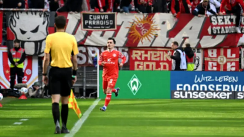 Mainz 05 widmet emotionalen Torjubel verletztem Teamkollegen Silas