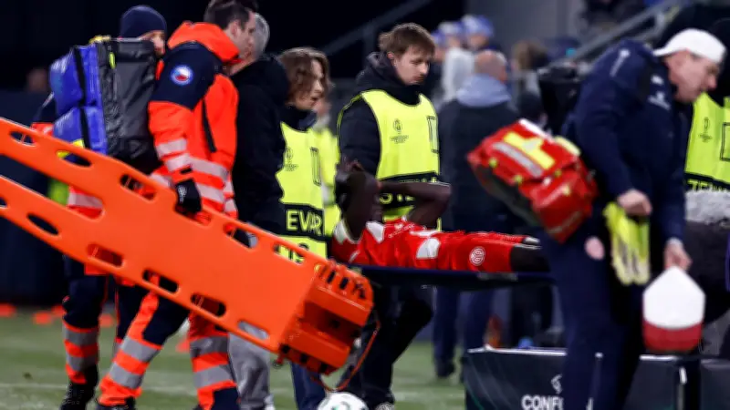 Mainz-Star Silas erleidet Doppelbruch: Rückreise im Krankentransport-Flugzeug nötig