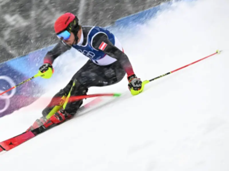 Manuel Feller beendet Skisaison vorzeitig: Rücken-OP und Leistenprobleme zwingen zur Pause