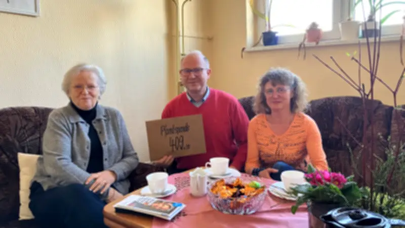 Markant-Kunden spenden über 400 Euro Pfandgeld für Seniorentreff in Hagenow