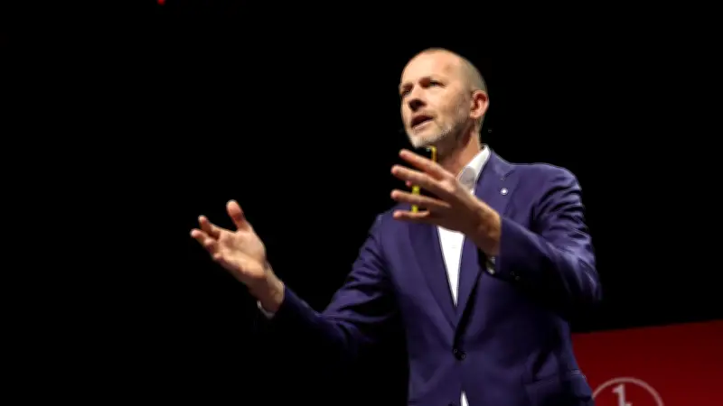 Marketing-Beben beim 1. FC Nürnberg: Schlünz wechselt zur DSM, Burkhardt übernimmt