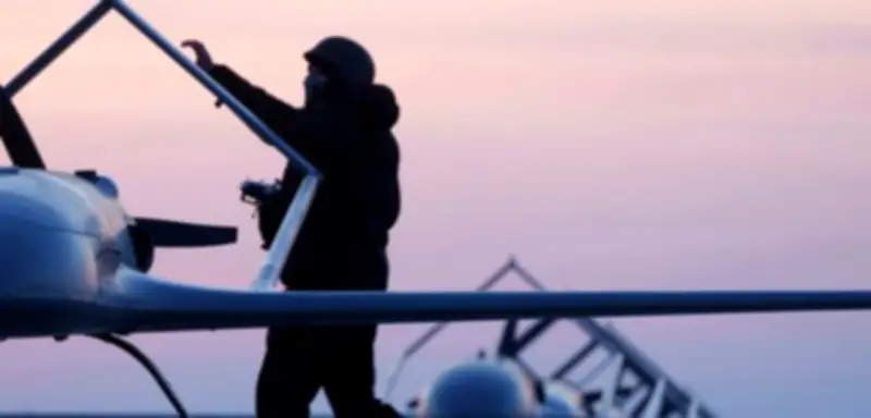 Massiver Drohnenangriff der Ukraine: Flugverkehr in Russland gestört, Wohnhaus in Ukraine getroffen