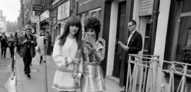 Mathematische Studie bestätigt: Modetrends kehren alle 20 Jahre zurück