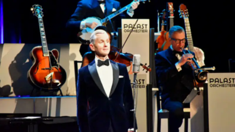 Max Raabe, Konzerte und Flohmarkt: Das Wochenende in Schwerin bietet vielfältige Veranstaltungen