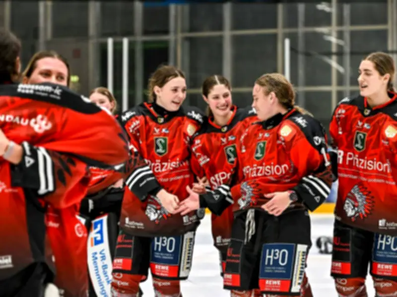 Memmingens Frauen-Eishockeyteam feiert siebten Meistertitel nach Finalsieg gegen Berlin