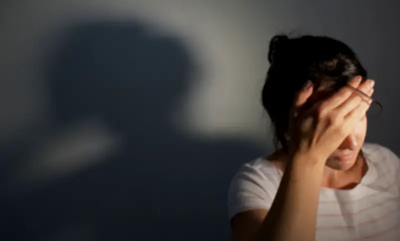 Meningitis-Ausbruch in England: Symptome erkennen und richtig handeln bei Verdacht