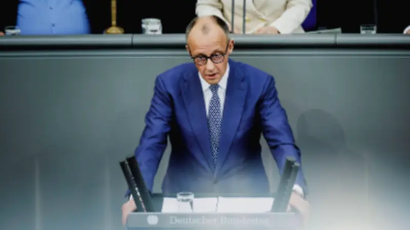 Merz zu Spritpreisen: Pendlerpauschale ja, Übergewinnsteuer skeptisch