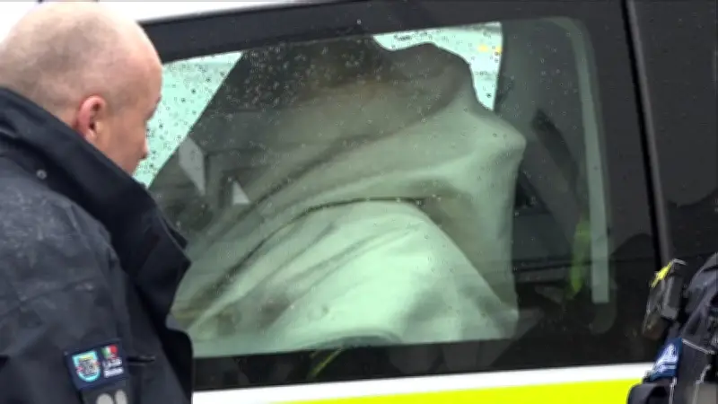 Messerattacke in Witten: 13-jähriger Junge tot, Mutter und Schwester schwer verletzt