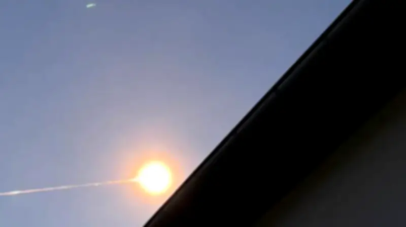 Meteoriteneinschlag in Rheinland-Pfalz: Häuser beschädigt, Feuerball am Himmel