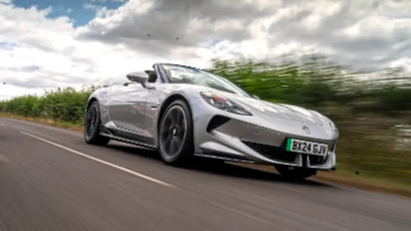 MG Cyberster auf der Isle of Man: Elektrischer Roadster im Paradies der Petrolheads