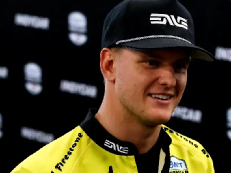 Mick Schumachers Oval-Debüt: Chaos und Lektionen in Phoenix