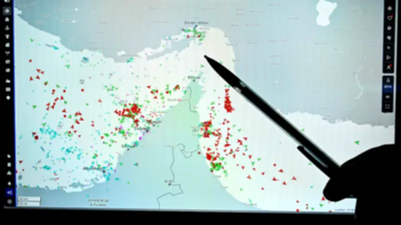 Militärexperte warnt vor monatelanger Blockade der Straße von Hormus durch Iran
