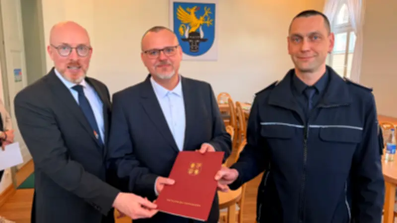 Minister Pegel verteilt Förderzusagen: Feuerwehrhäuser als Wahlkampfmittel in MV?