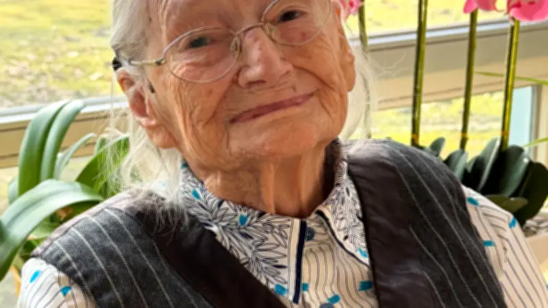 Mit 105 Jahren: Hildegard Zimmermanns Lebensweisheit aus Tanz, Käsekuchen und Herzensgüte