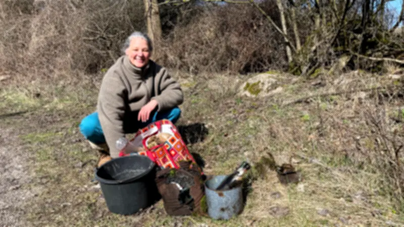 Müllsammelaktion in der Feldberger Seenlandschaft: Freiwillige räumen auf