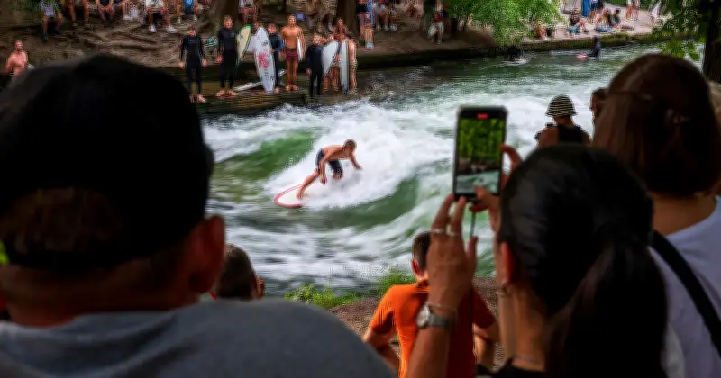Münchens neuer OB Krause gibt Datum für Rückkehr der Eisbachwelle bekannt